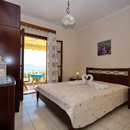 Alexandra Apartament *