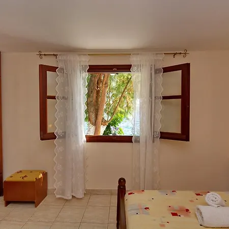 Apartament Alexandra Kalamakia